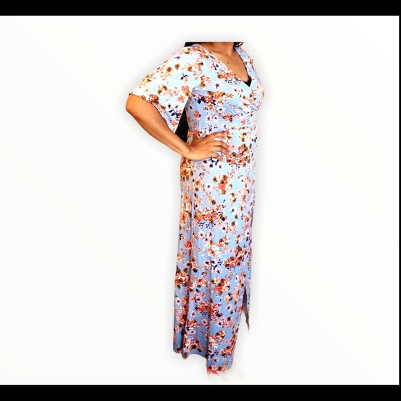 Love At First Sight Maci Dress - Picture 2 of 5